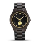 Dual calendar quartz watch with a touch of understated luxury design